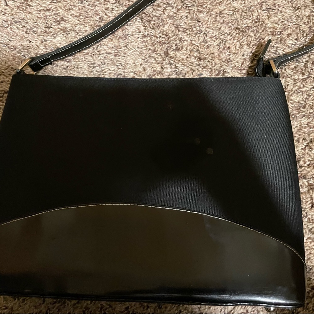 Gorgeous gently used Kate Spade New York Bag